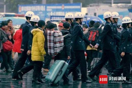 交通運(yùn)輸部：網(wǎng)約車、快遞要積極配合落實(shí)疫情防控