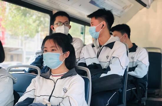 “大招”頻出，濟南定制公交開進市民心坎里
